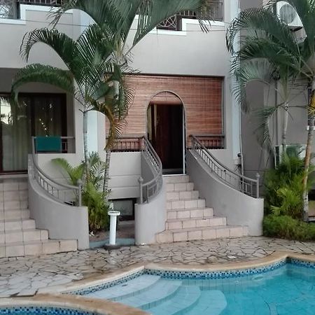 Residences Abrico Mont-Choisy Bagian luar foto